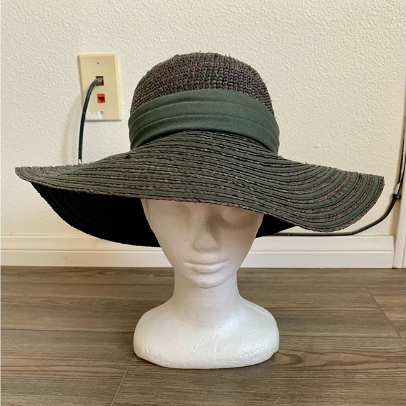 Flora Bella crochet raffia hat main image 10